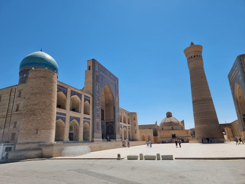 Uzbekistan z Aralskim jezerom - 11009.jpg