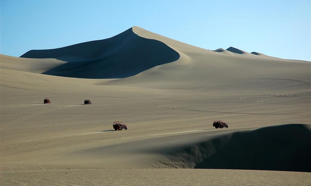 Puščava Peruja in norenje z bugiji okoli oaze Huacachina
