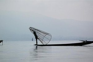 Ribiči na jezeru Inle