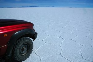 Z jeepi čez Slano jezero Uyuni