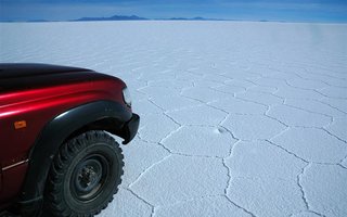 Z jeepi čez Slano jezero Uyuni