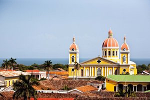 Kolonialno mesto Granada z okolico je pravi hit med popotniki in turisti