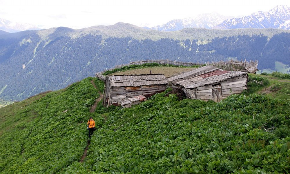 S trekinga, Svaneti