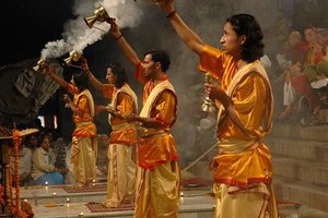 Sveta puja za Ganges, Varanasi
