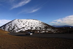 Mauna Kea, sneg na vrhu najvišje gore na svetu (merjeno z dna morja)