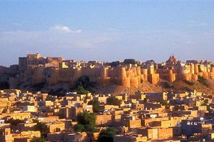 Jaisalmer, trdnajava v puščavi, eno najbolj romantičnih mestec v Indiji